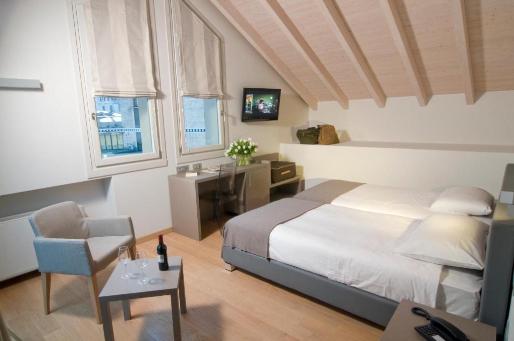Di Hotel 4*